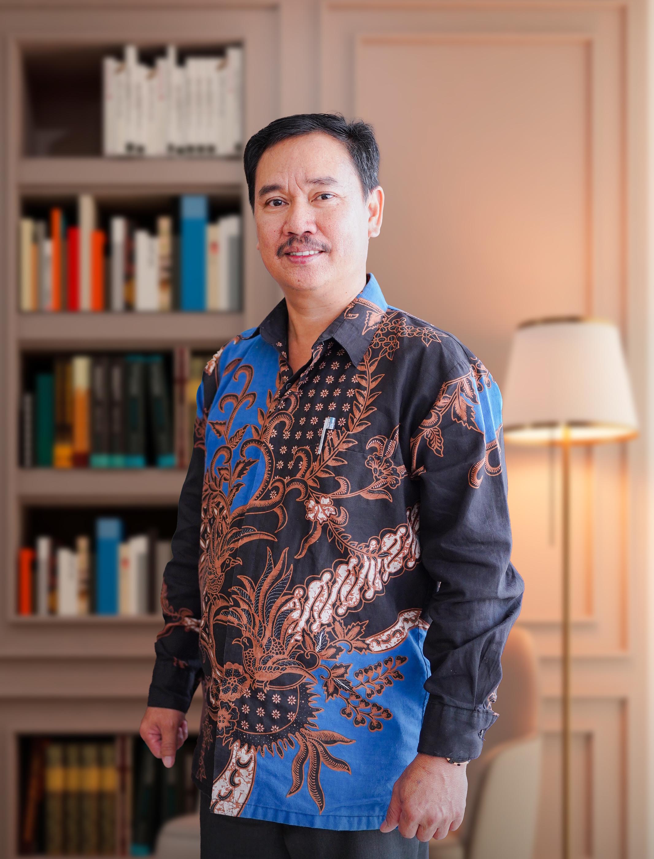 Rektor IAKN Toraja